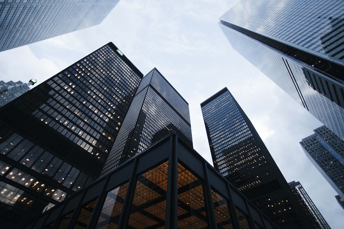 Modern commercial building representing investment property purchased through LLC with DSCR loan in Texas